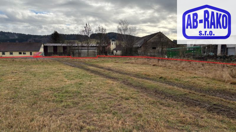 Větší zastavitelný pozemek s inž. sítěmi v Číměři