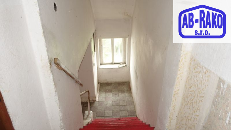 Menší RD se zastavitelnou zahradou Zbuzany v J. Hr