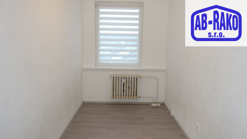 Světlý byt 3+1 na klidném sídlišti N. Bystřice