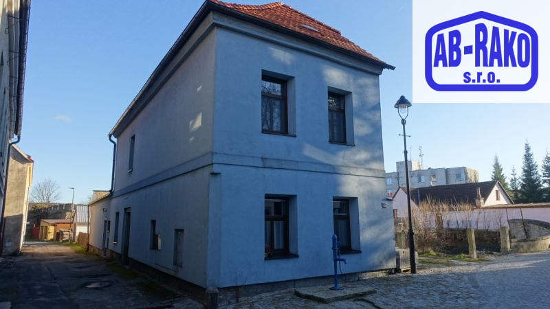 Netradiční zmodernizovaný RD u centra N. Bystřice