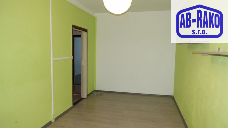 Světlý byt 3+1 na klidném sídlišti N. Bystřice