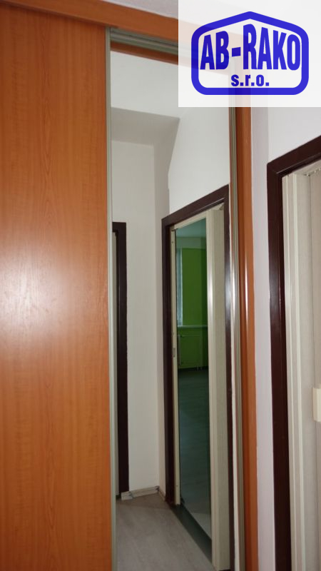 Světlý byt 3+1 na klidném sídlišti N. Bystřice