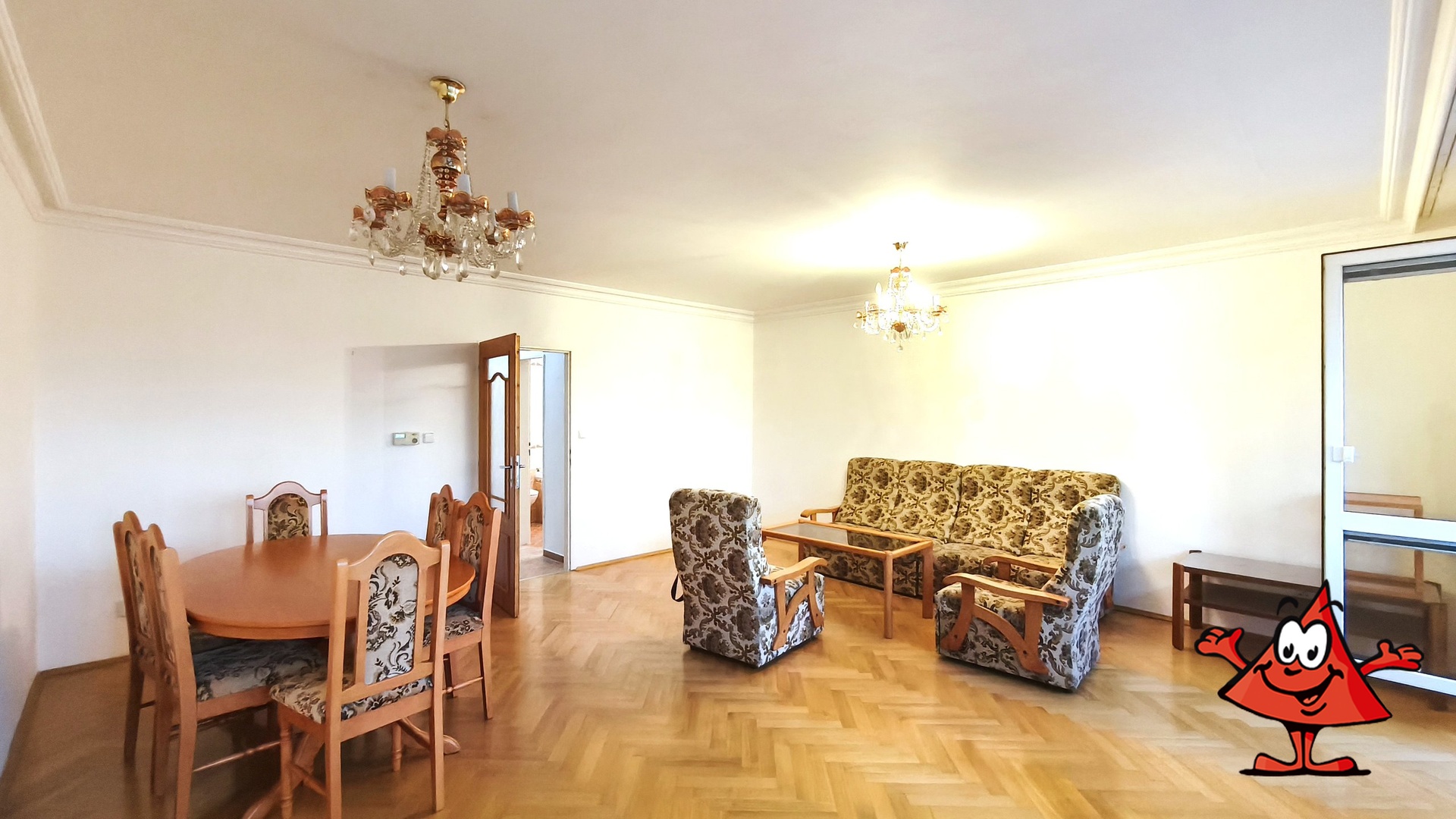 Pronájem bytu 5+1 v ulici Přádova, Praha 8 - obývá