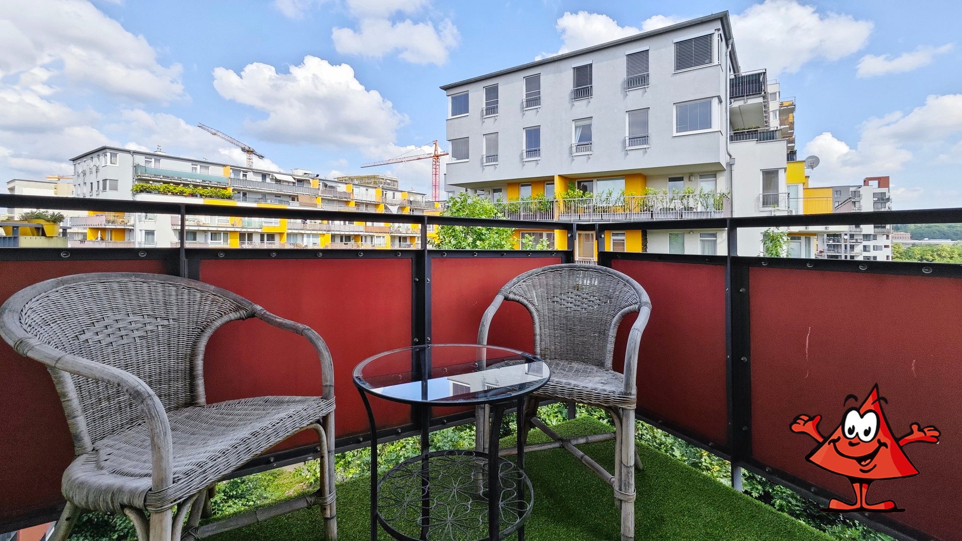 Pronájem bytu 2+kk Harfa Praha 9 - balkon