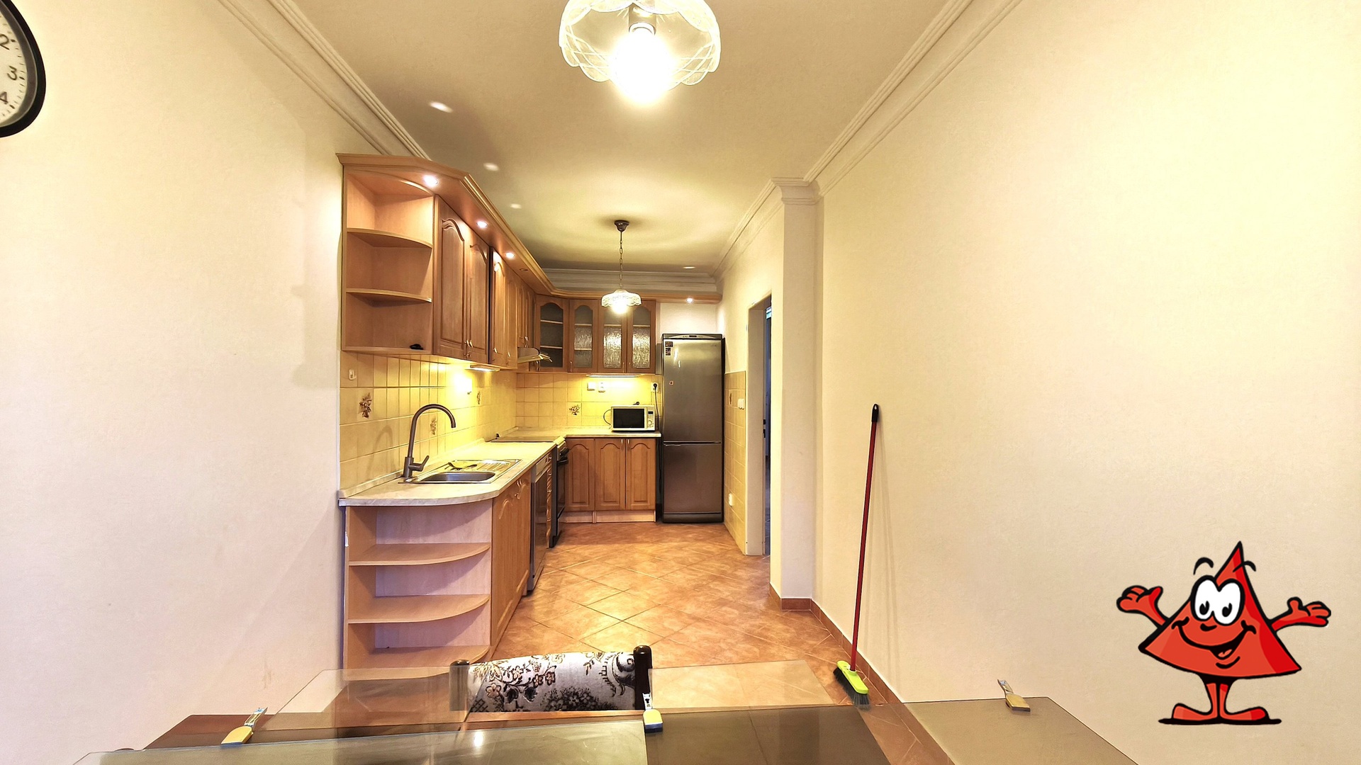 Pronájem bytu 5+1 v ulici Přádova, Praha 8 - kuchy