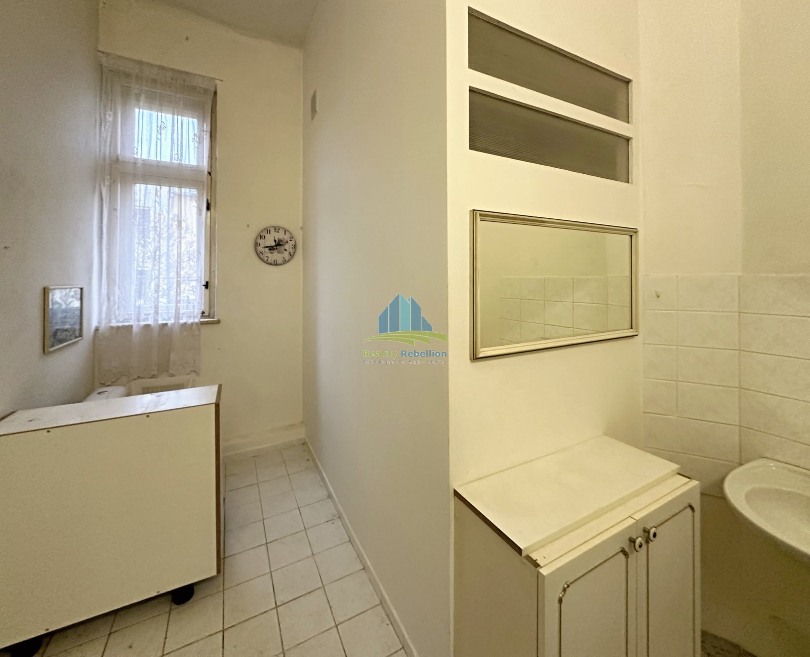 BYT 3+1+B F.L (10).JPG