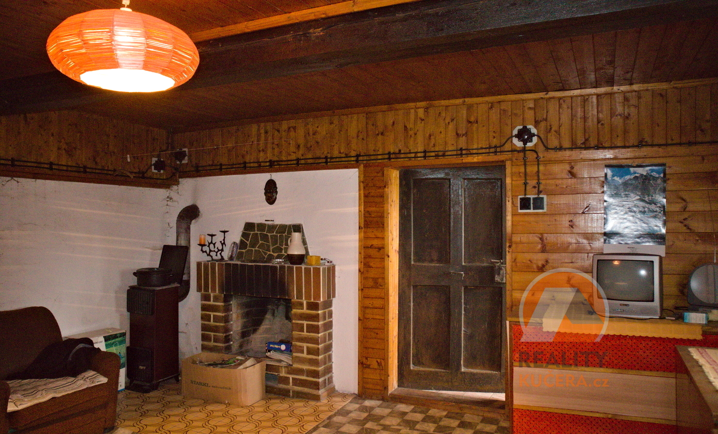 pokoj přízemí-1.jpg