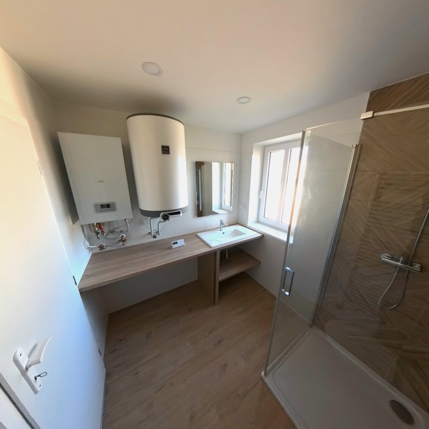 IMG_20251105_113725_00_596_2025-11-07_08-31-19_scr