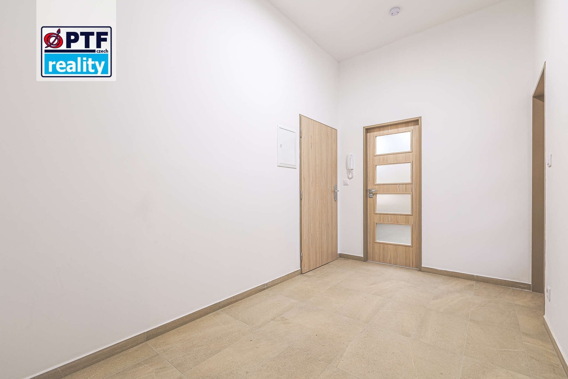 Pronájem luxusního 1+kk v centru města 59 m2 David Choc realitní agent ve vašich službách PTF realit