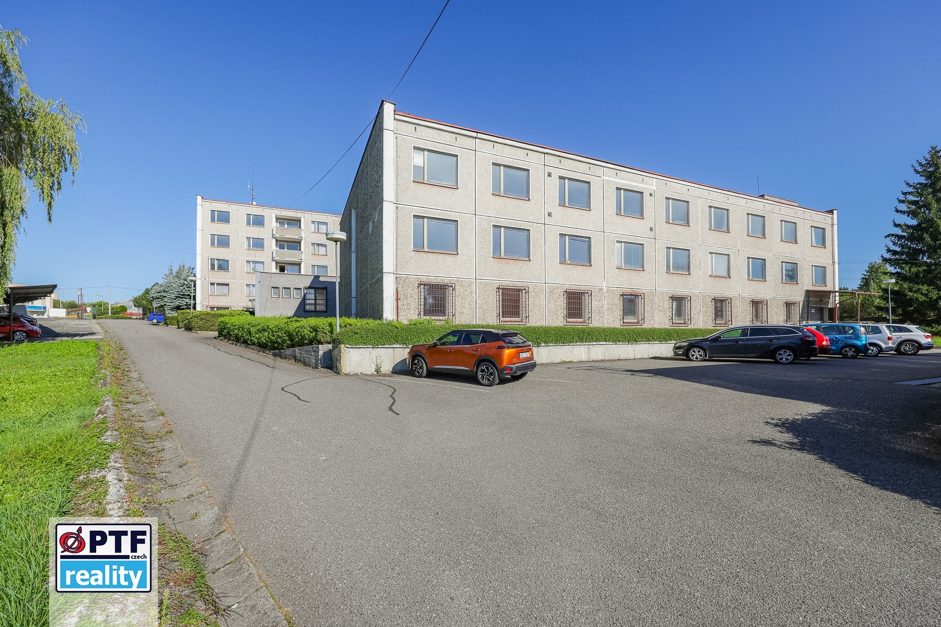 3 Pronájem výrobních prostor tiché dílny sklad Kar