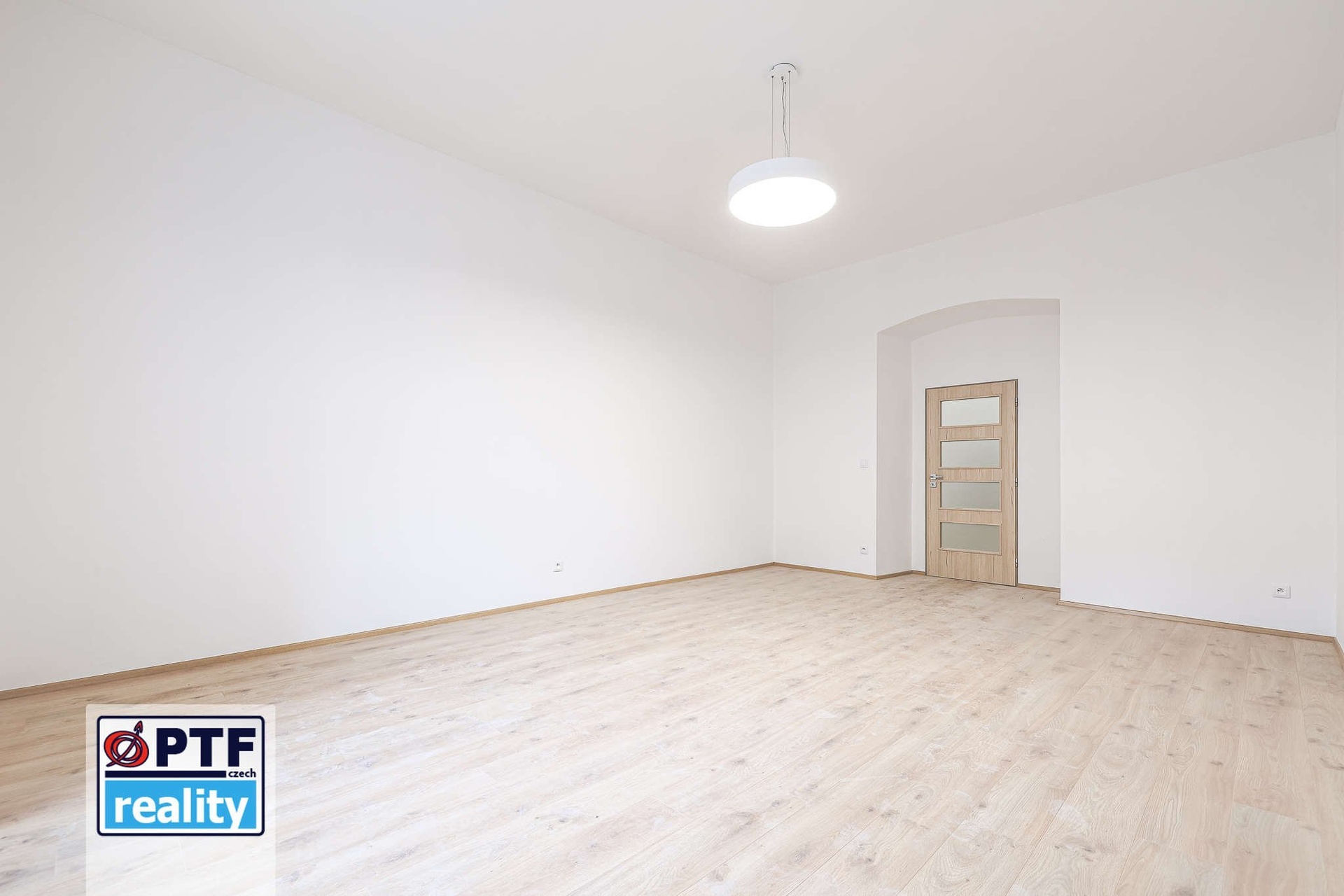 Pronájem luxusního 1+kk v centru města 59 m2 David Choc realitní agent ve vašich službách PTF realit