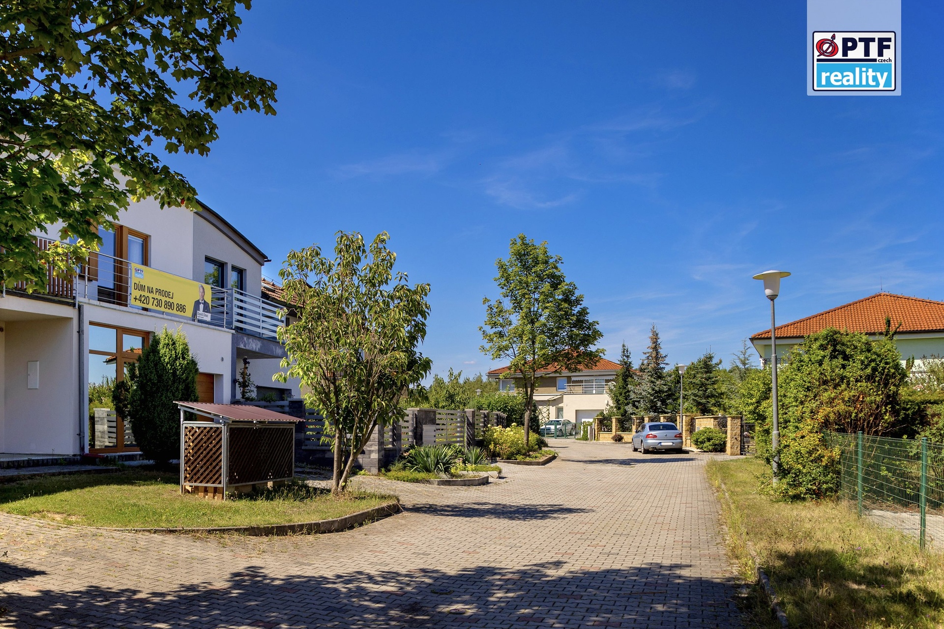 24) Prodej řadového rodinného domu v žádané lokalitě Plzeň – Sylván