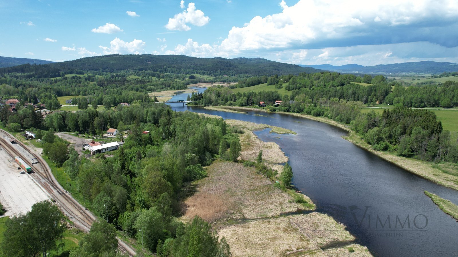 dji_fly_20250531_144344_0_1748768768649_photo.jpg