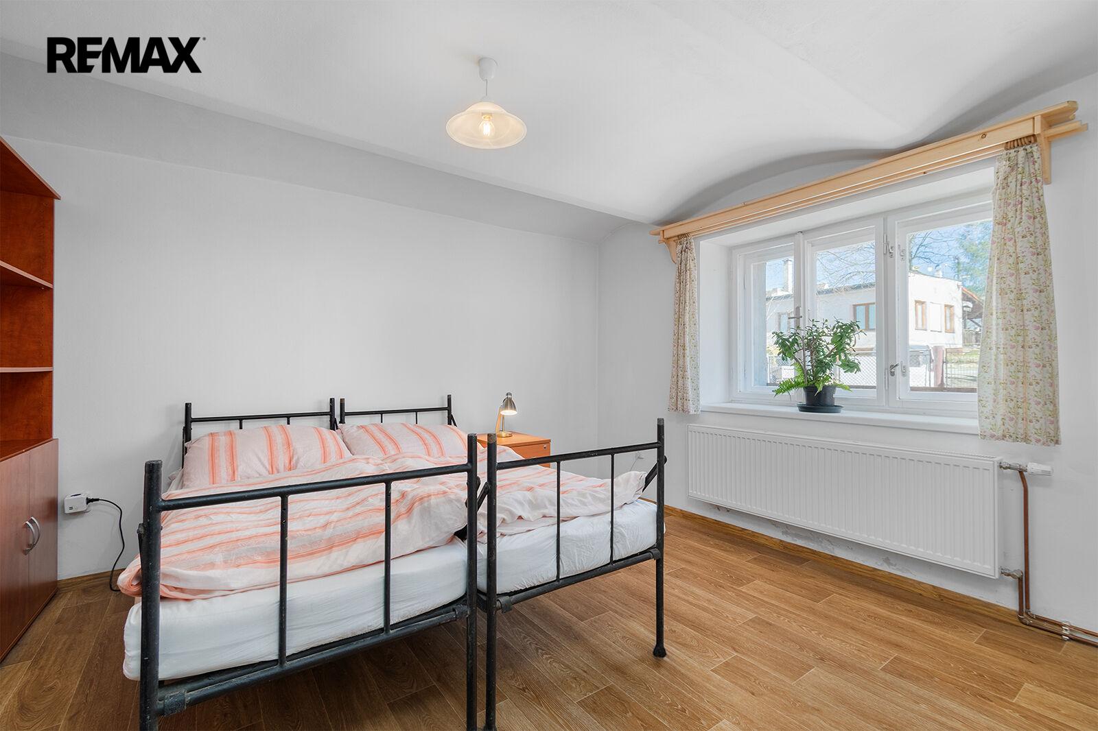 Ložnice v přízemí