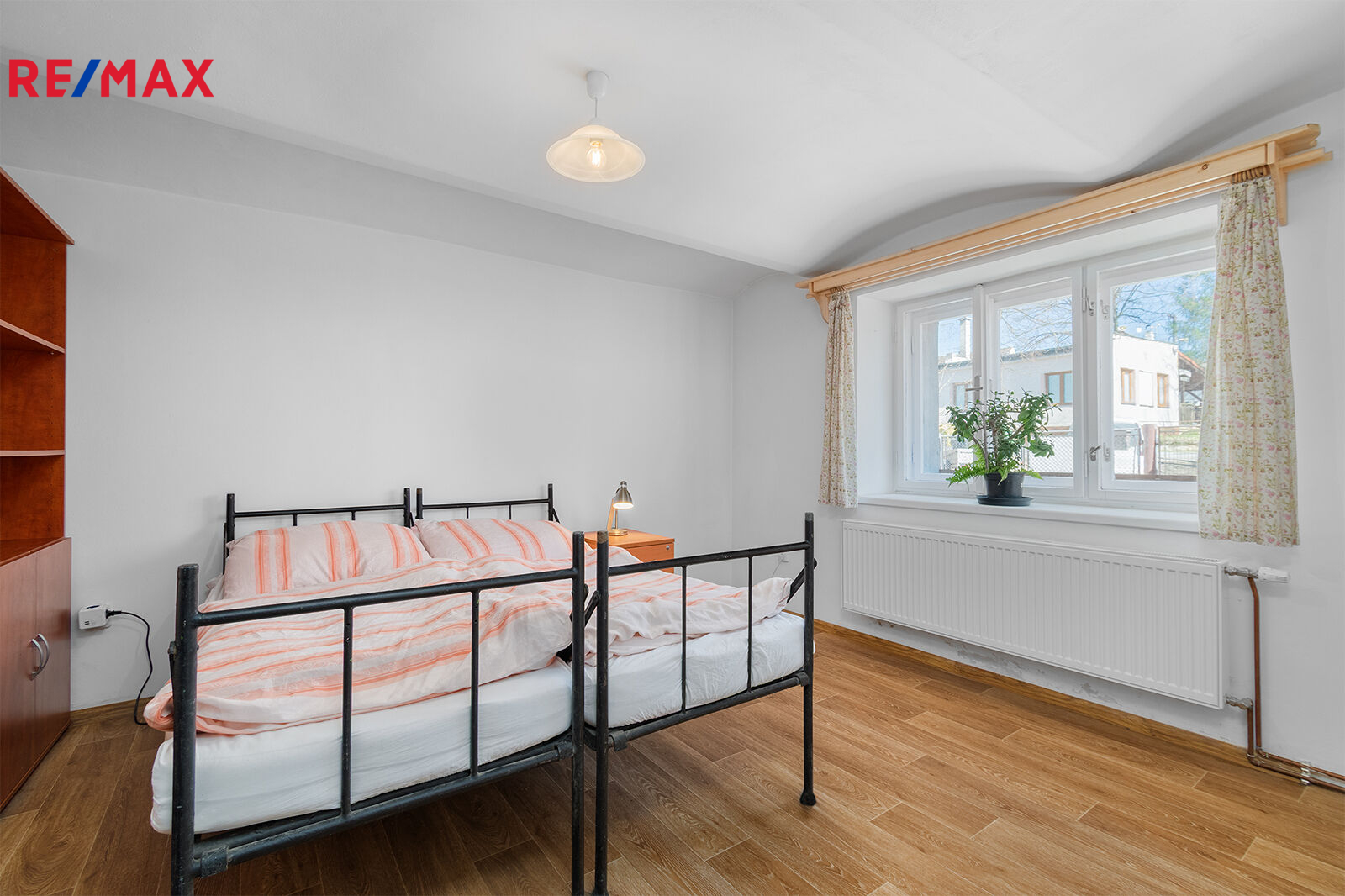 Ložnice v přízemí