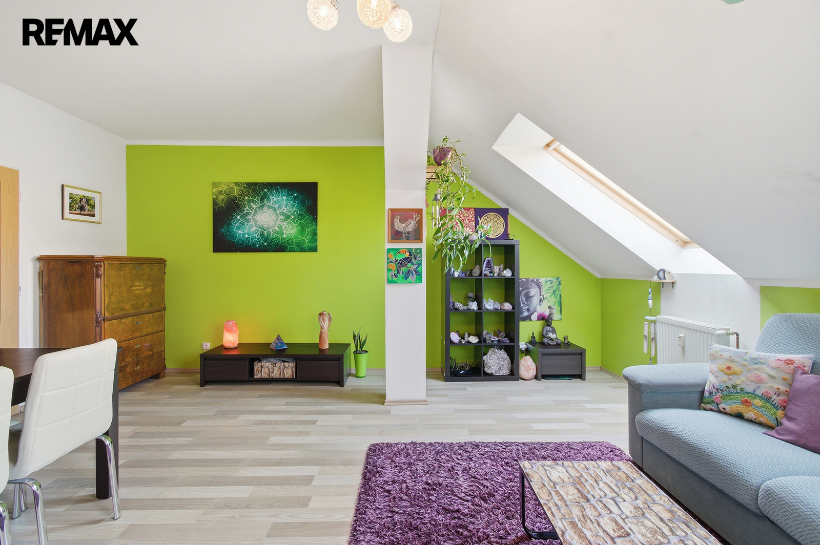 Obývací pokoj s kuchyňským koutem