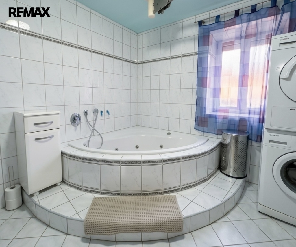 Koupelna s rohovou vanou