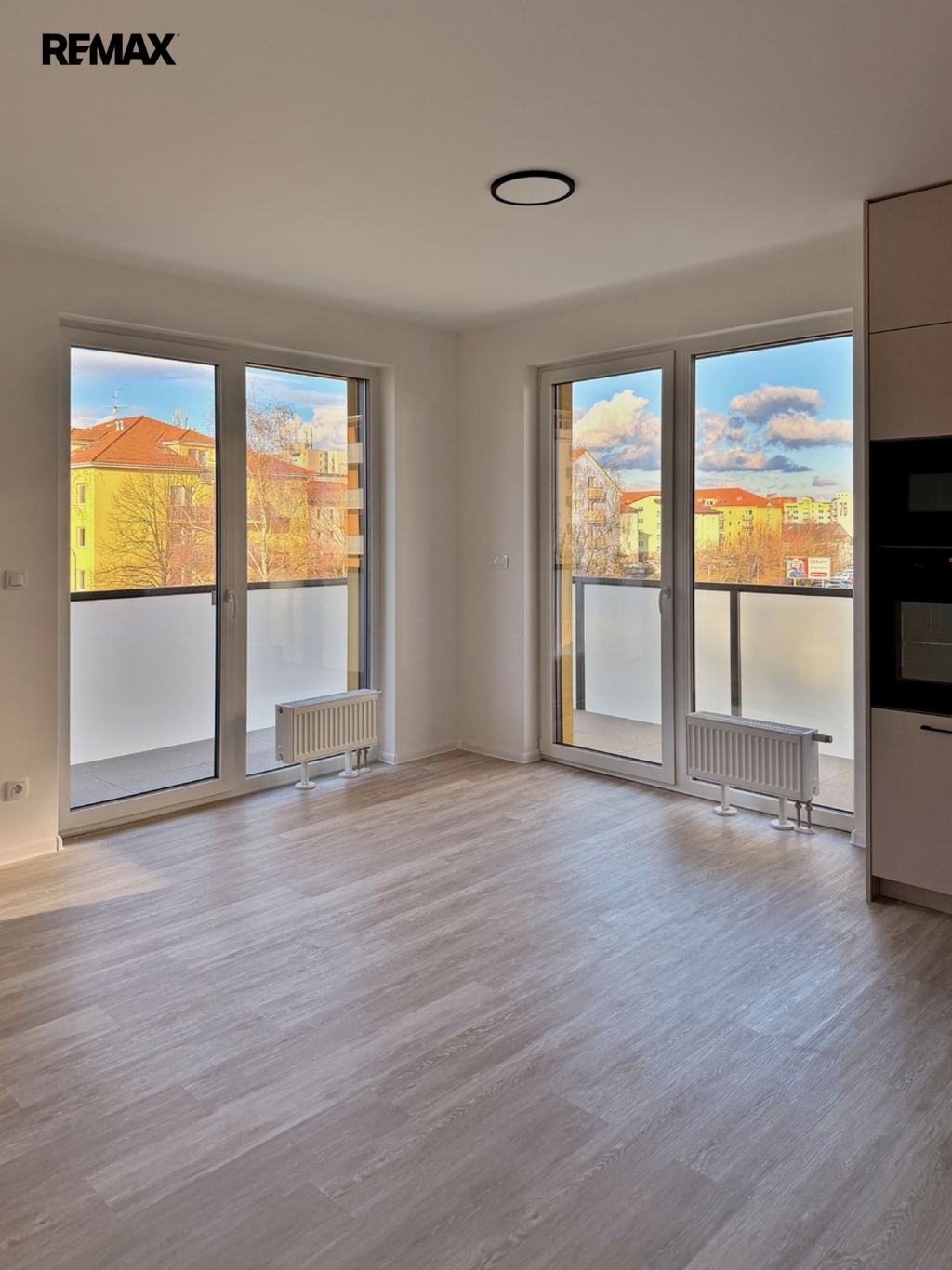 obývací pokoj s kuchyní