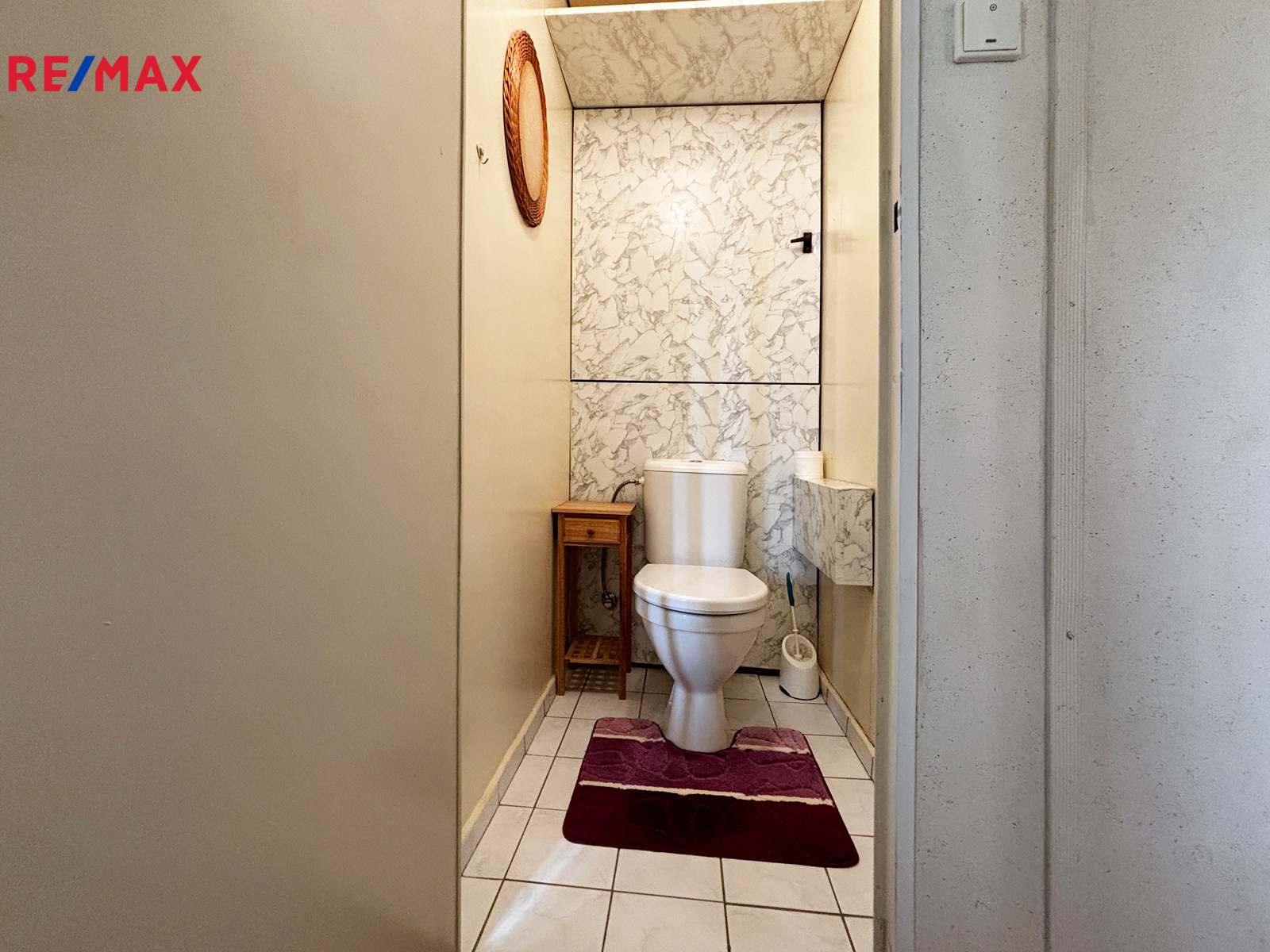 samostatné wc