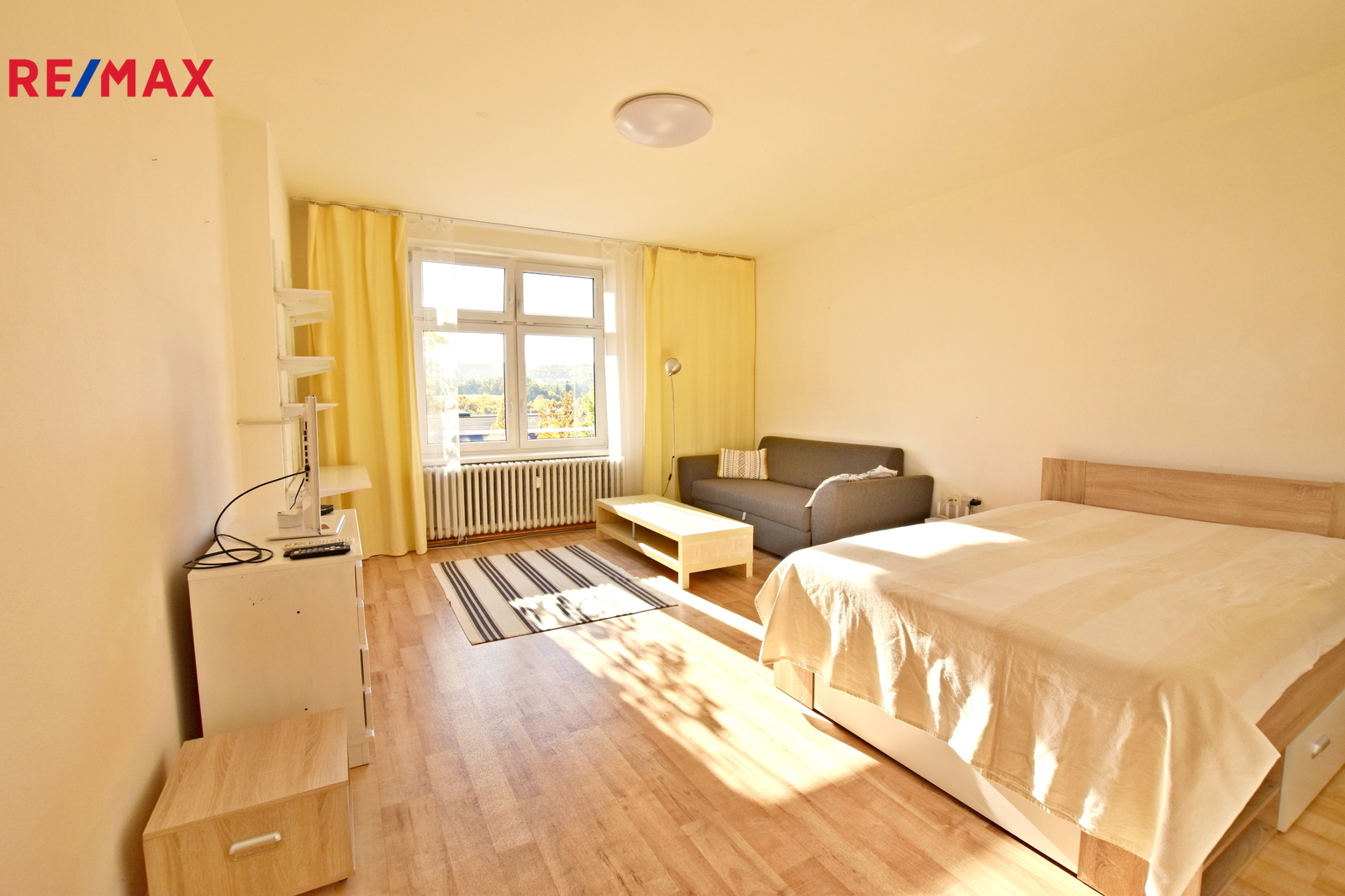 Pronájem bytu 1+1 Český Krumlov 12 000 Kč za měsíc, foto 2