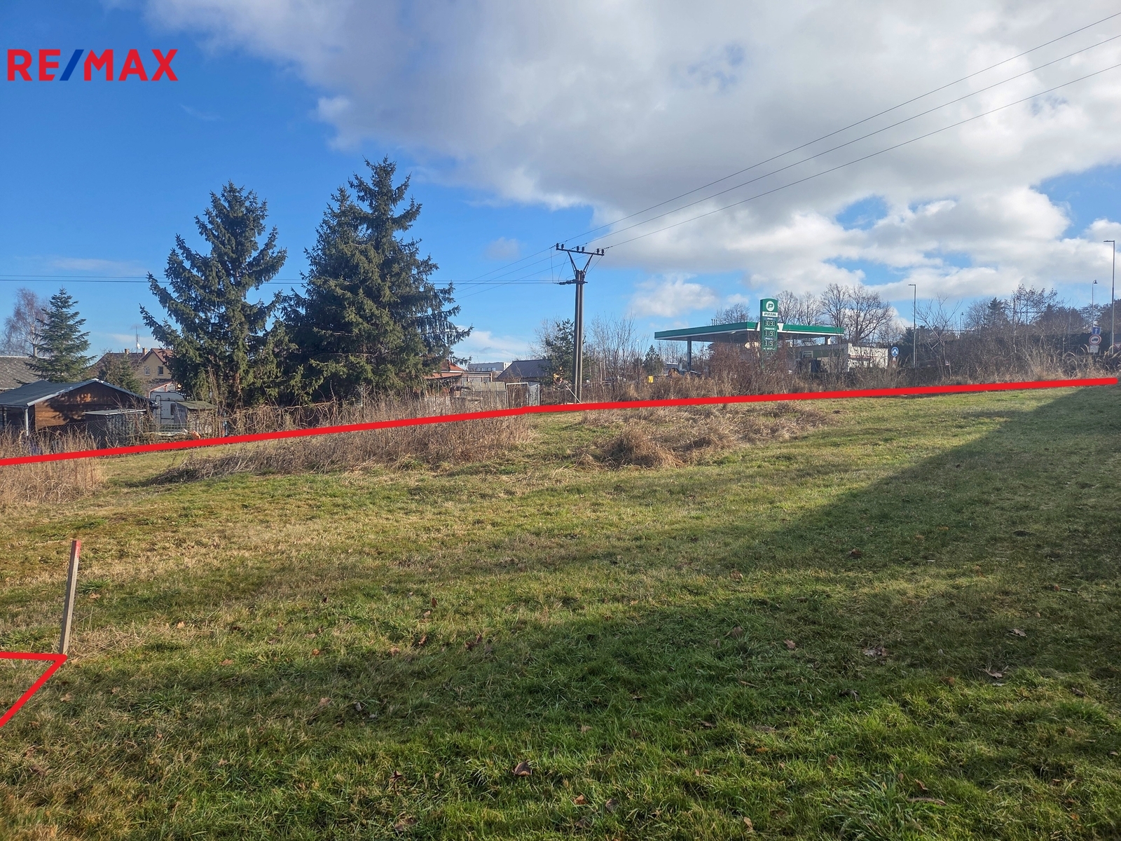 pozemek- pohled od západu