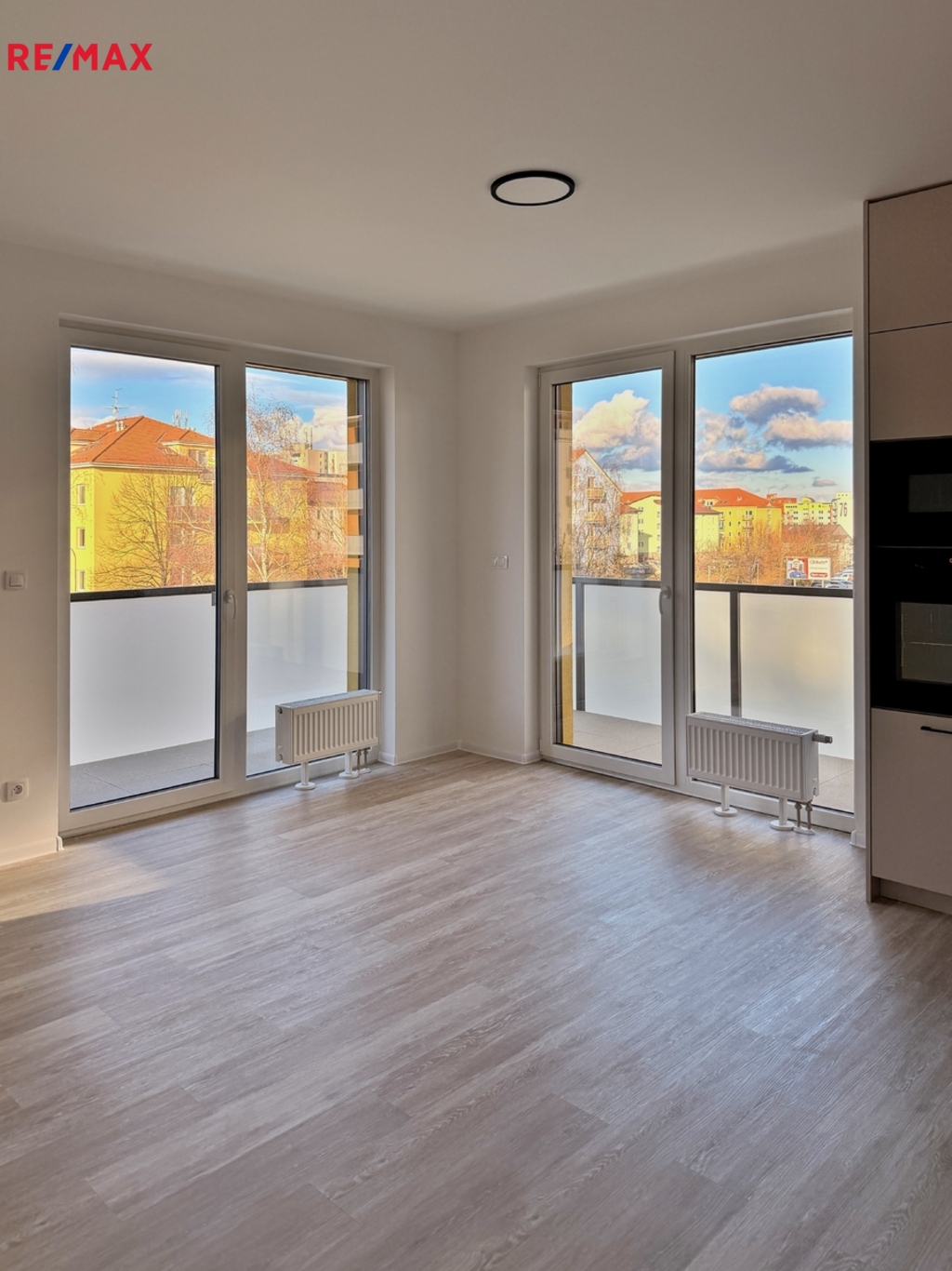 obývací pokoj s kuchyní