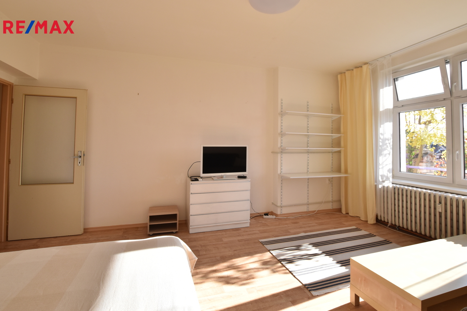 Pronájem bytu 1+1 Český Krumlov 12 000 Kč za měsíc, foto 3