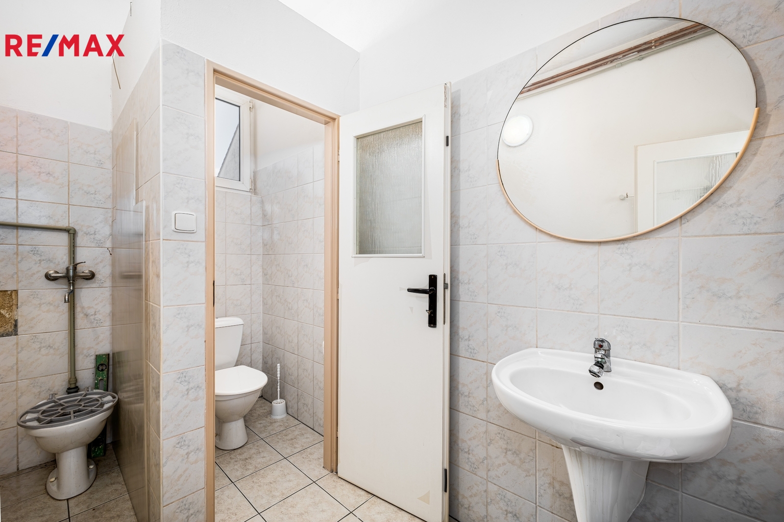 1. NP sociální zázemí