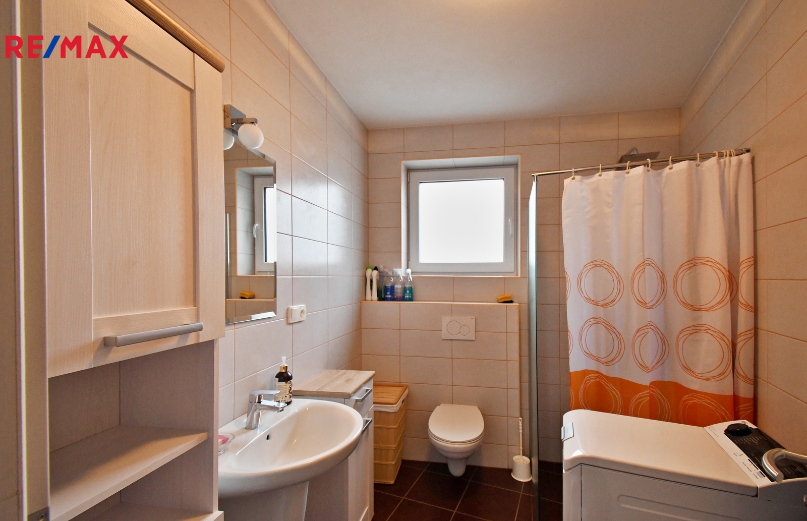 KOUPELNA V PŘÍZEMÍ