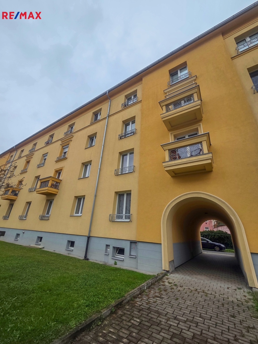 dům