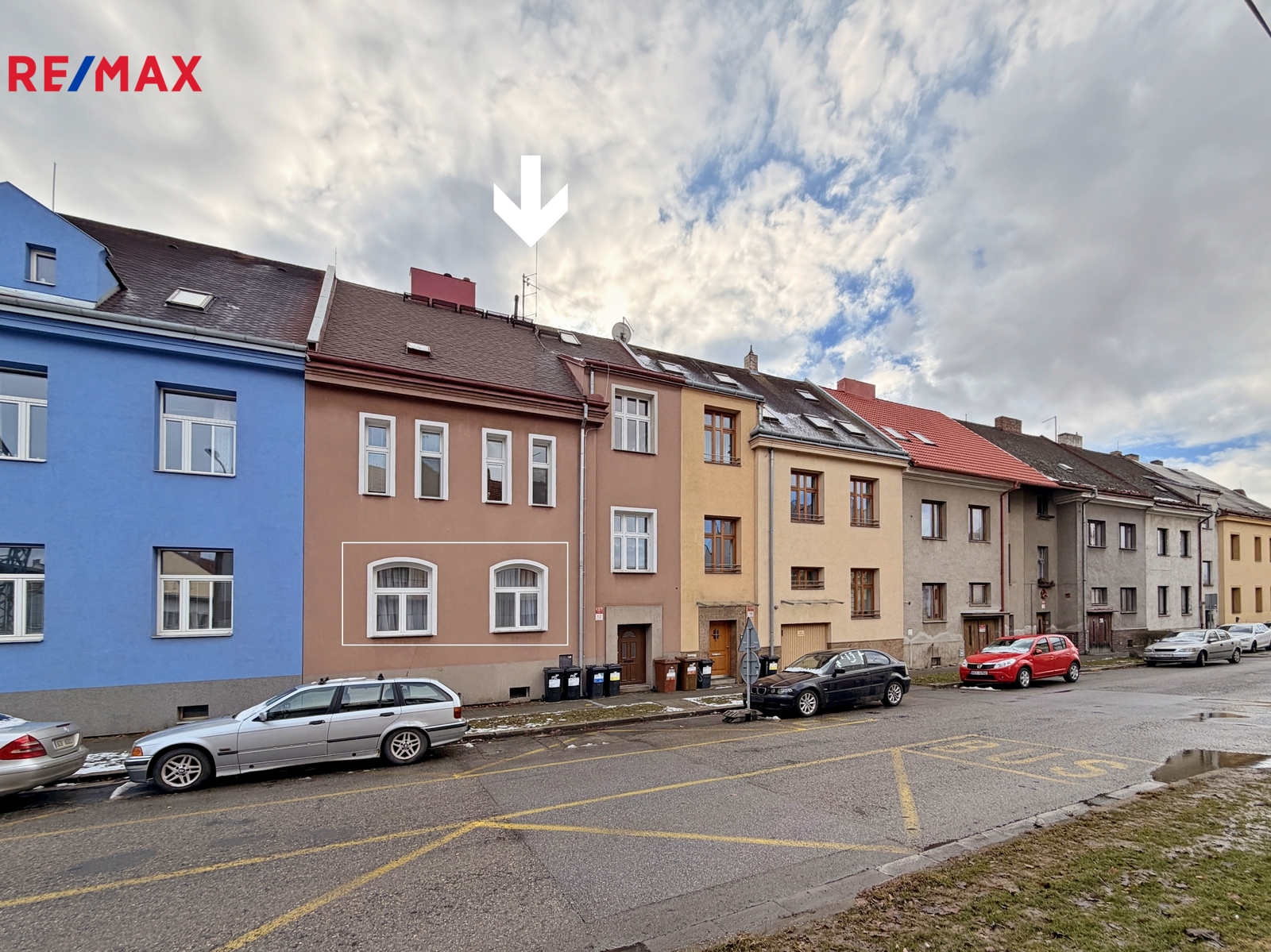 Družstevní ul. - vstup do domu