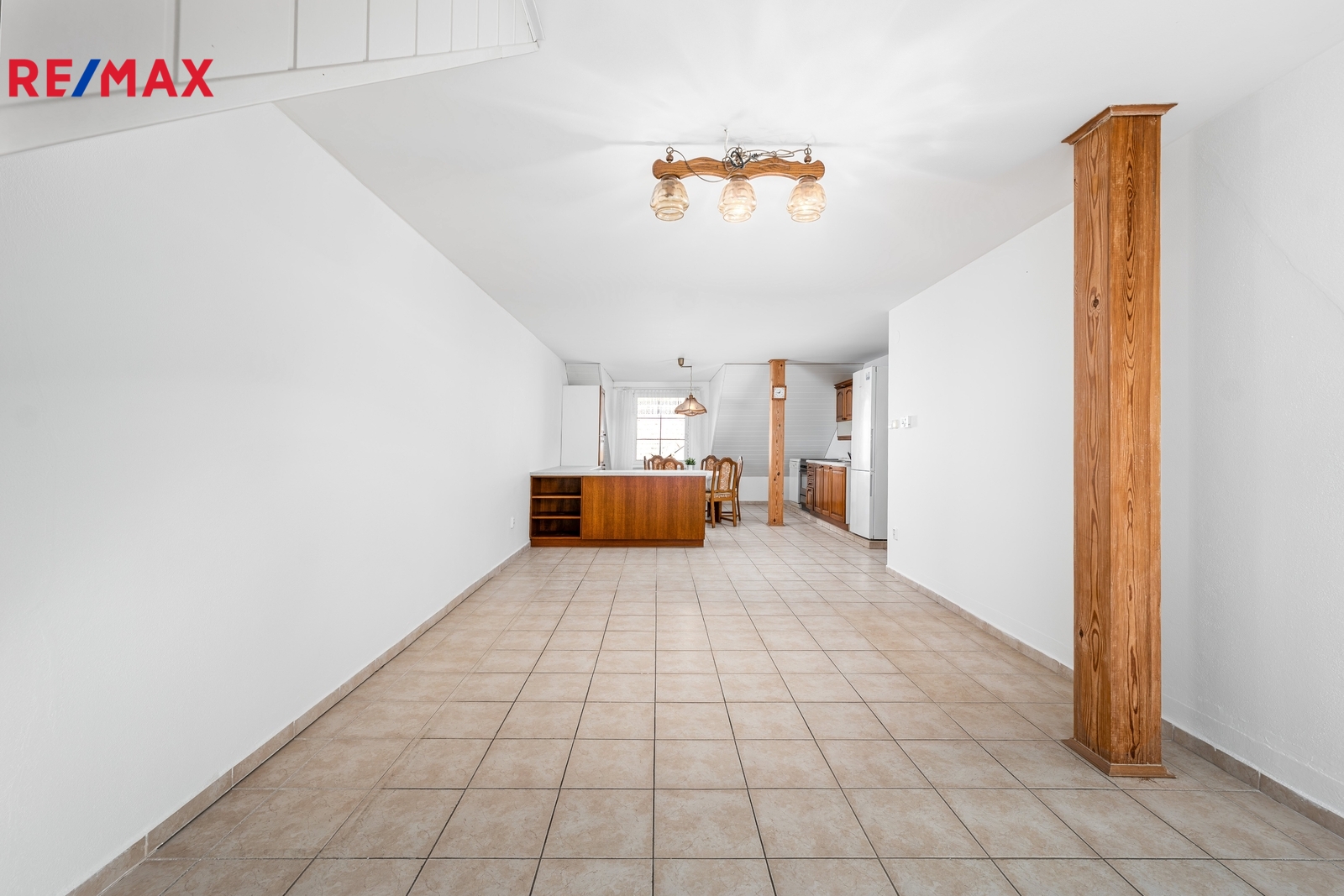 byt ve 2.NP_obývací pokos s kk