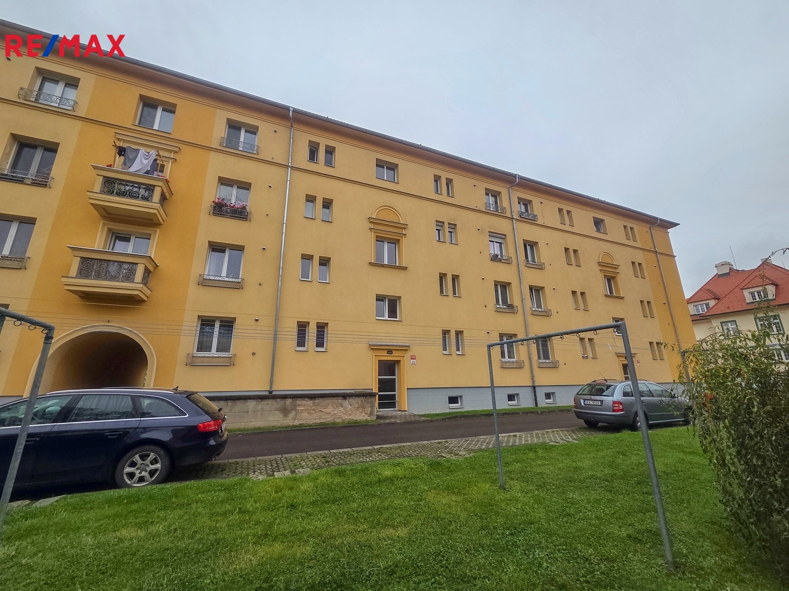 dům