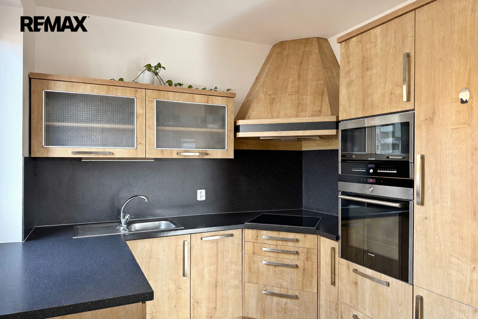 obývací pokoj s kuchyní