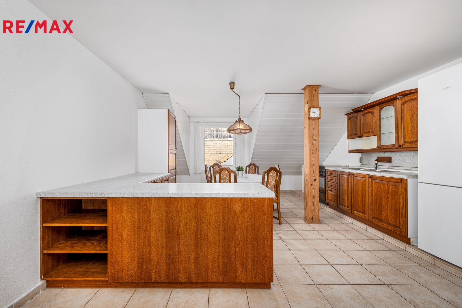 byt ve 2.NP_obývací pokos s kk