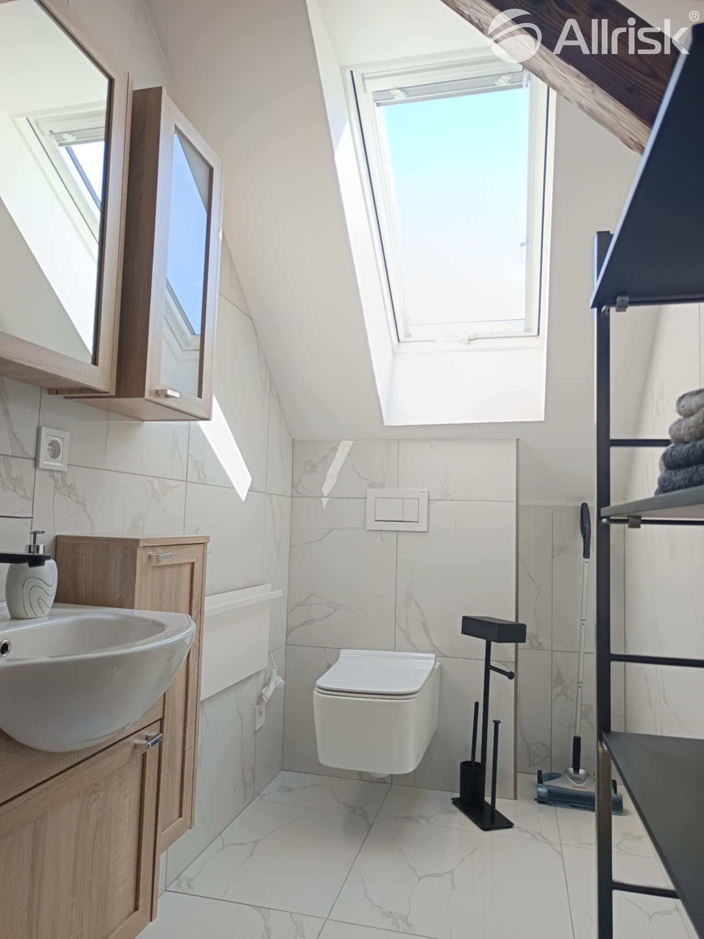 f8be1a14-f494-476e-b39a-1b91d1e7583b