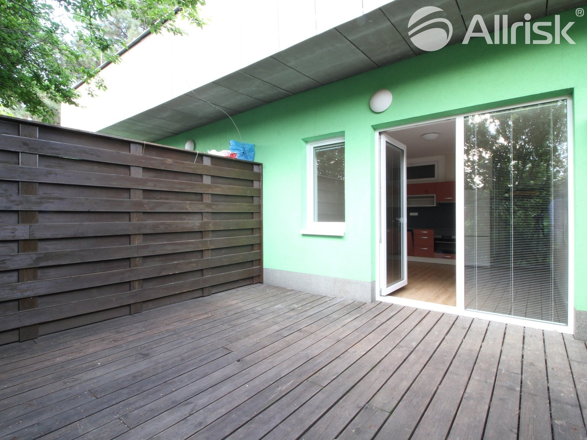 pronajem-bytu-2-kk-o-velikosti-39-m2-s-terasou-16-