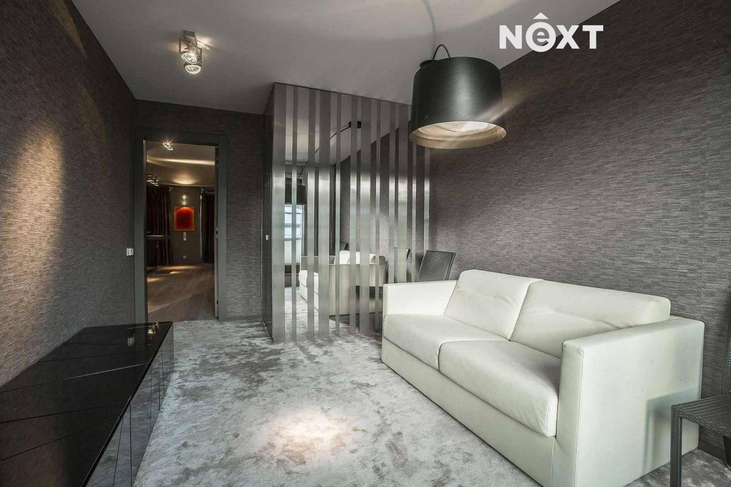 penthouse-34.1757677696.jpg