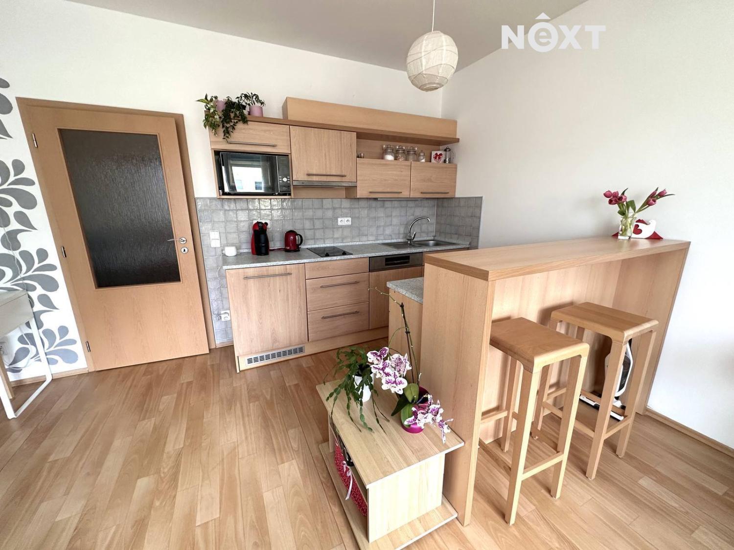 Pronájem bytu 1+kk a garsoniéry Praha 15 000 Kč za měsíc, foto 1