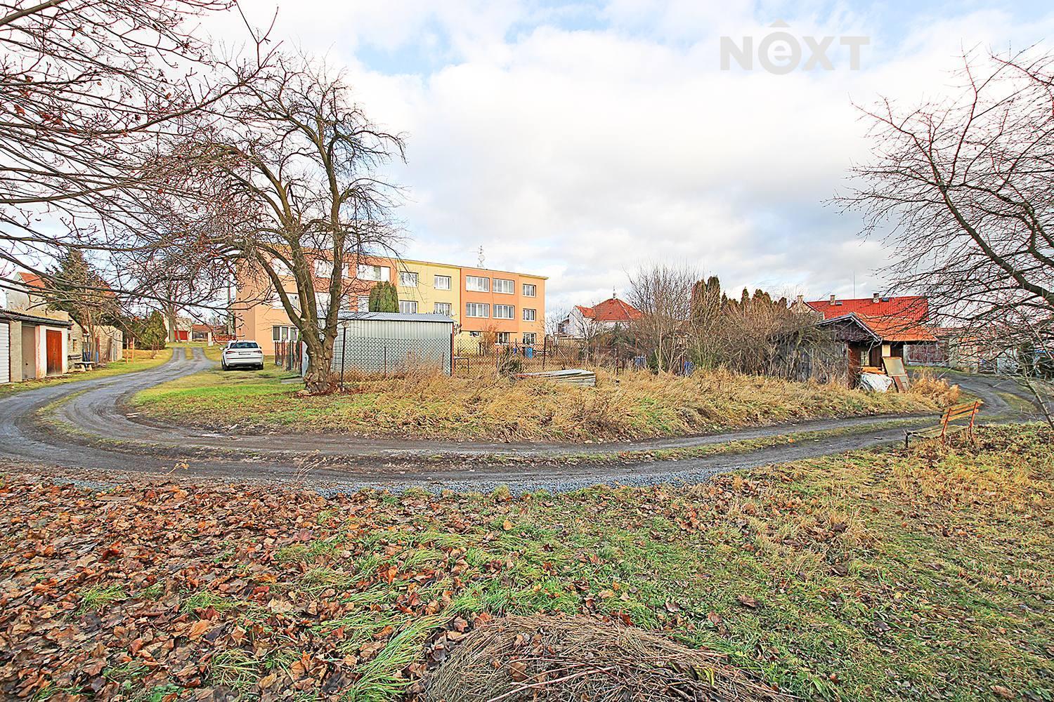 Prodej komerčního pozemku Kněževes 2 965 000 Kč, foto 2