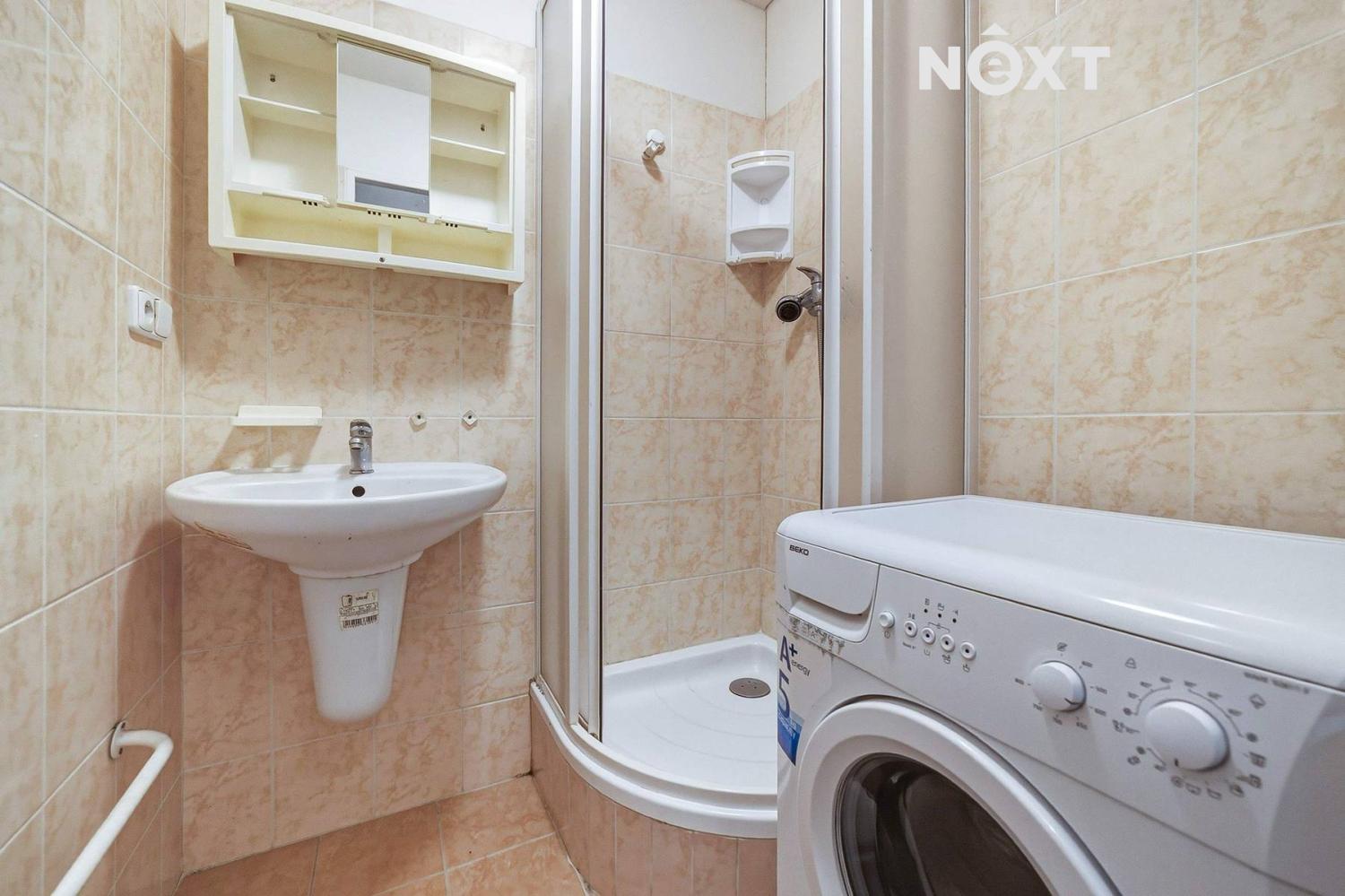 bathroom.1776717738.jpg