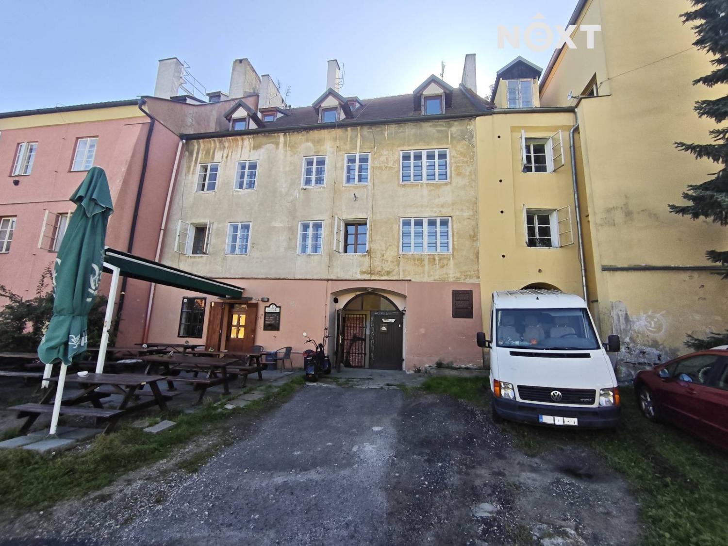14b.1790248284.jpg