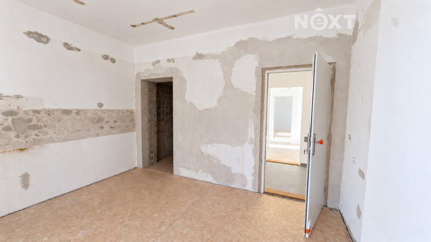 pokoj-1-pohled-do-dveri-opravene.1791198024.jpg