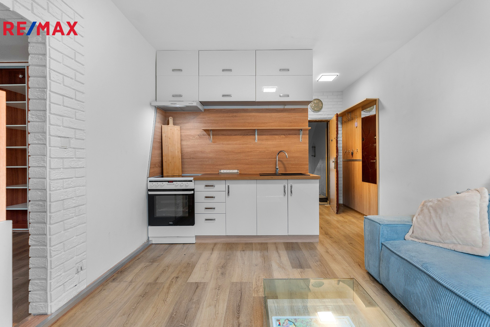 Obývací pokoj - kuchyňská linka