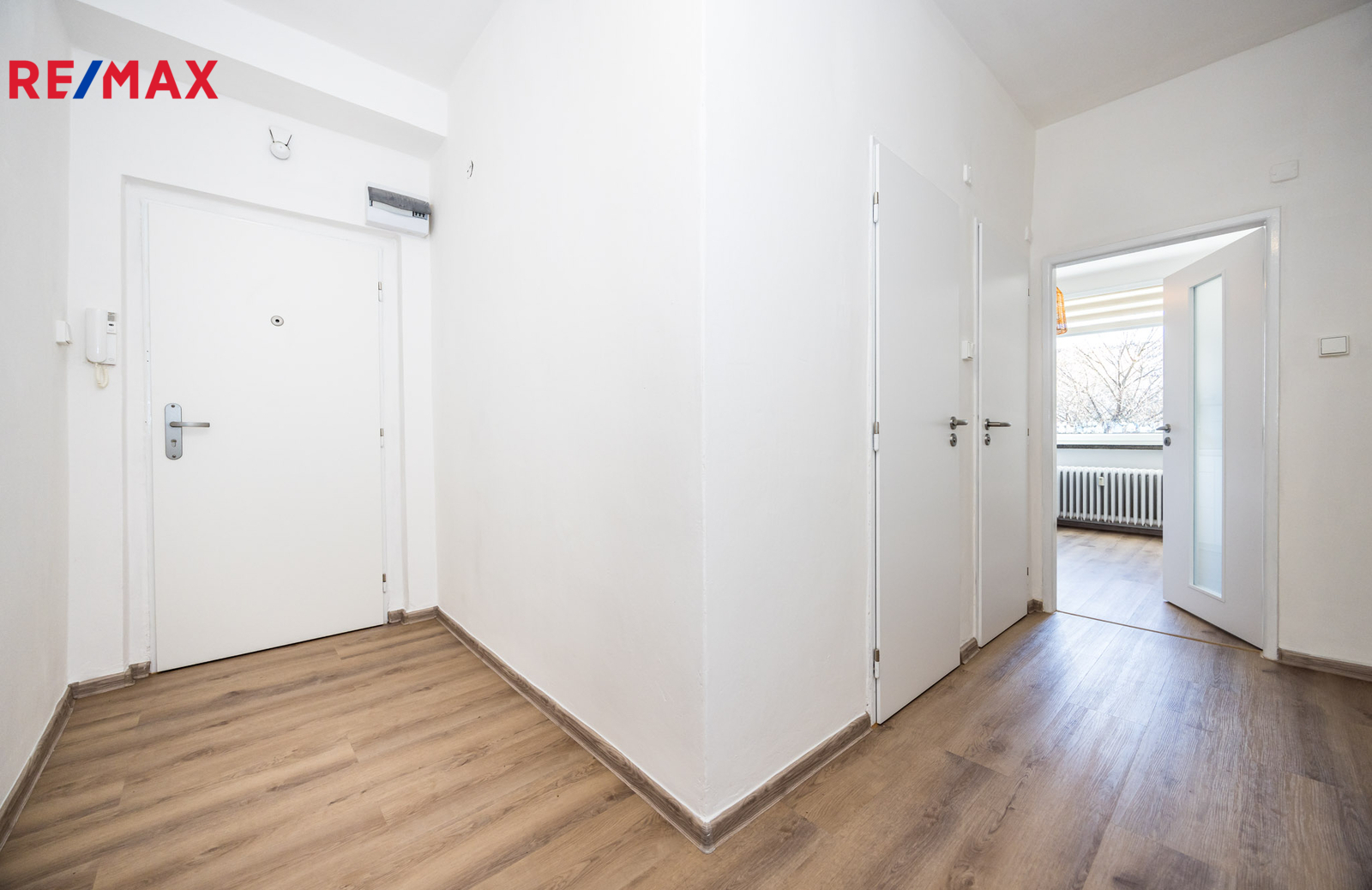 Chodba a vstupní dveře