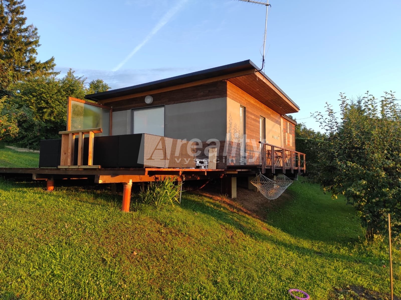 16e35cfa-ff87-4d83-8bb4-637b87068241