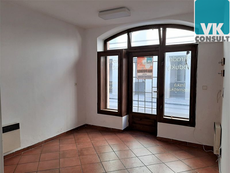 Pronájem - obchodní prostor 15 m2 v centru města Litomyšl