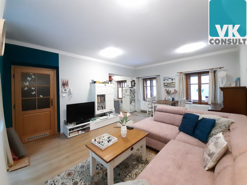 Pronájem - prostor k bydlení 2+kk (69 m2) +terasa - Litomyšl