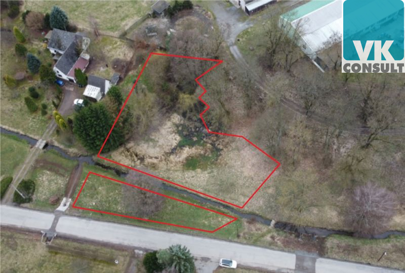 Prodej pozemku 2375 m2 v centru obce Ostrov (okr. 