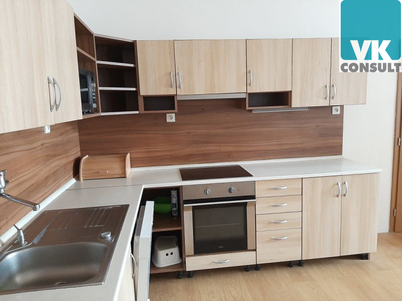 Pronájem - atraktivní prostorný byt 4+kk v centru 